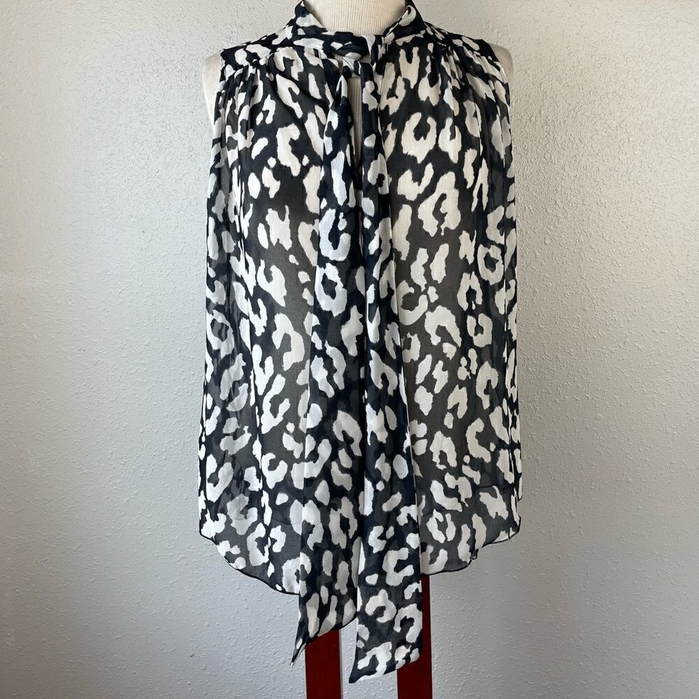 Sweet Pea Sleeveless Blouse Top Size M EUC